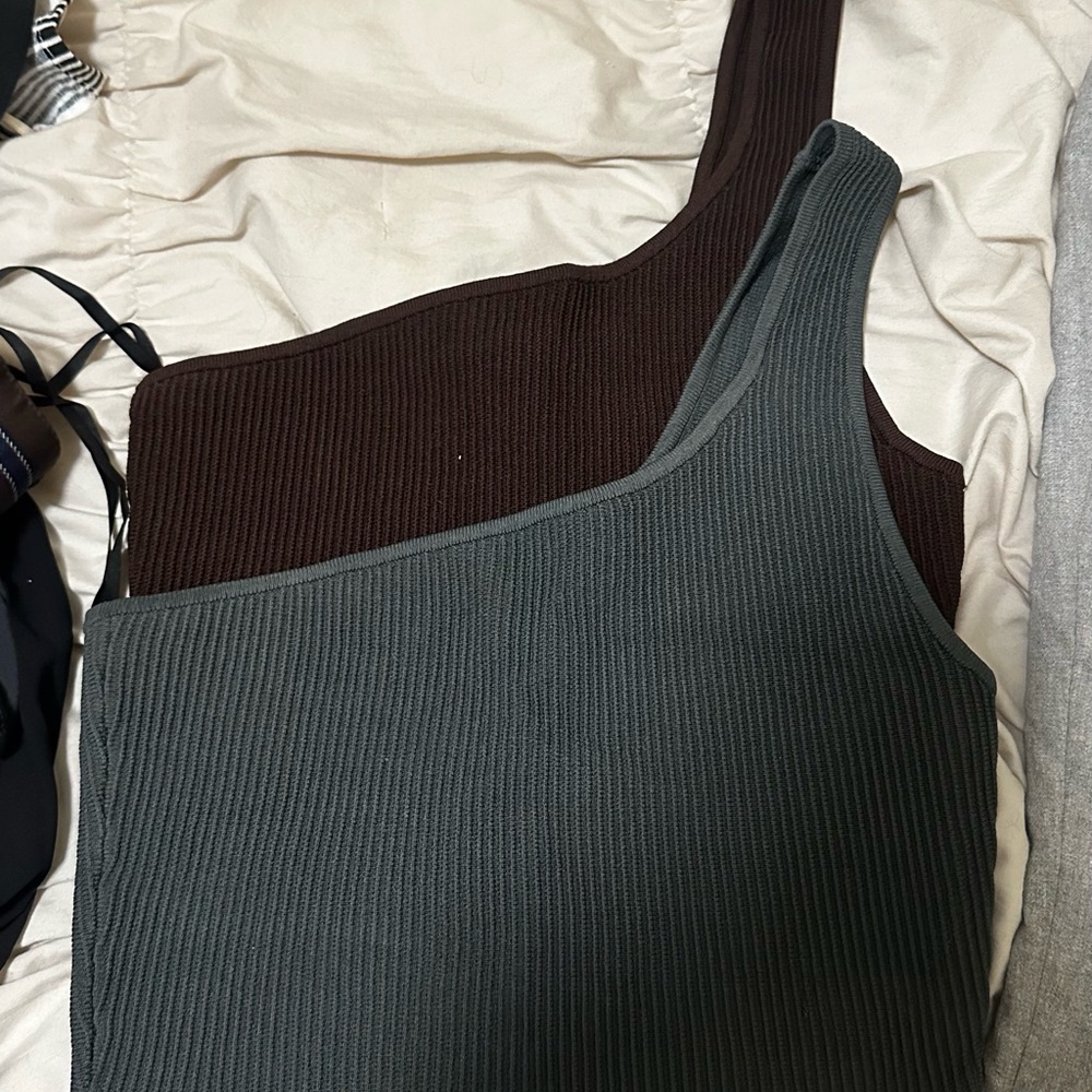 Bundle of Aritzia Babaton One Shoulder Crop Tops in Brown & Gray